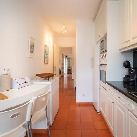 Villa Heated Swimming Pool Villa In Central Vilamoura *
