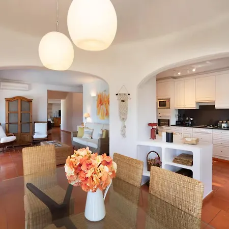 Heated Swimming Pool Villa In Central Vilamoura Villa Quarteira
