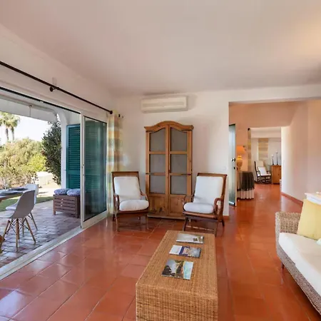 Villa Heated Swimming Pool Villa In Central Vilamoura