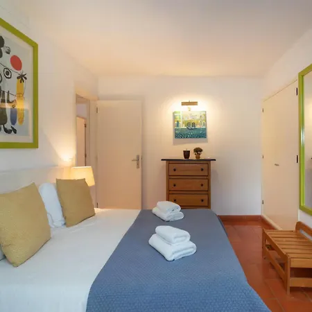 Heated Swimming Pool Villa In Central Vilamoura Villa *